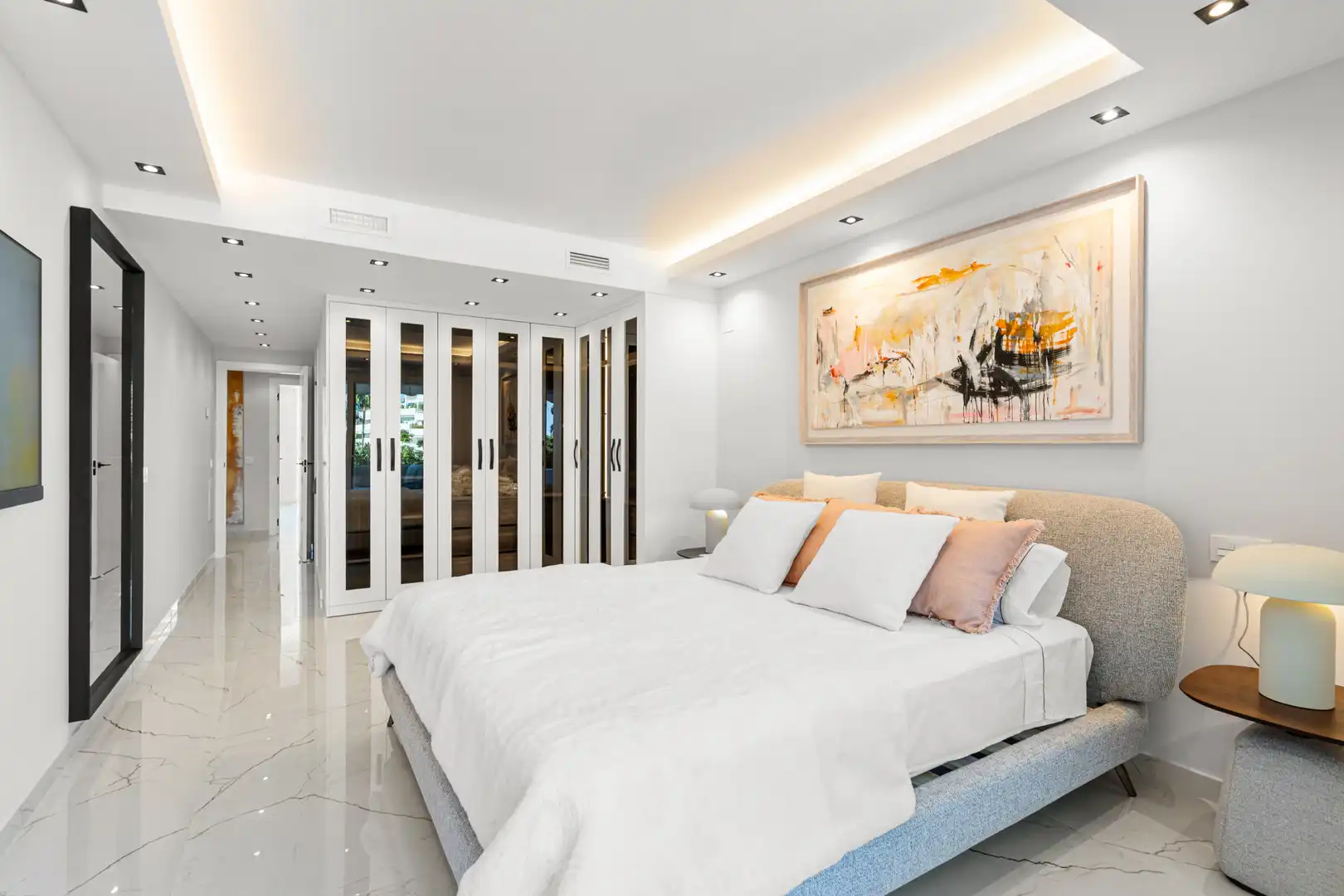 Habitación de Apartamento en venta en Marbella con Aire acondicionado, Terraza y Trastero