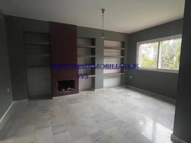 Sala d'estar de Casa o xalet en venda en Bollullos de la Mitación amb Jardí privat, Terrassa i Piscina