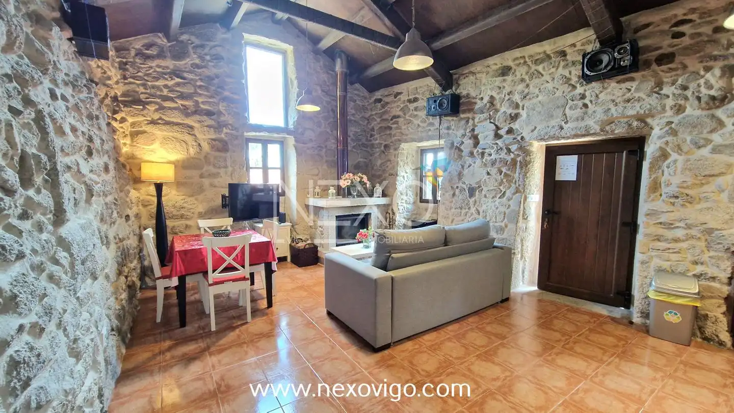 Sala de estar de Casa o chalet en venta en Moaña con Jardín privado, Terraza y Amueblado