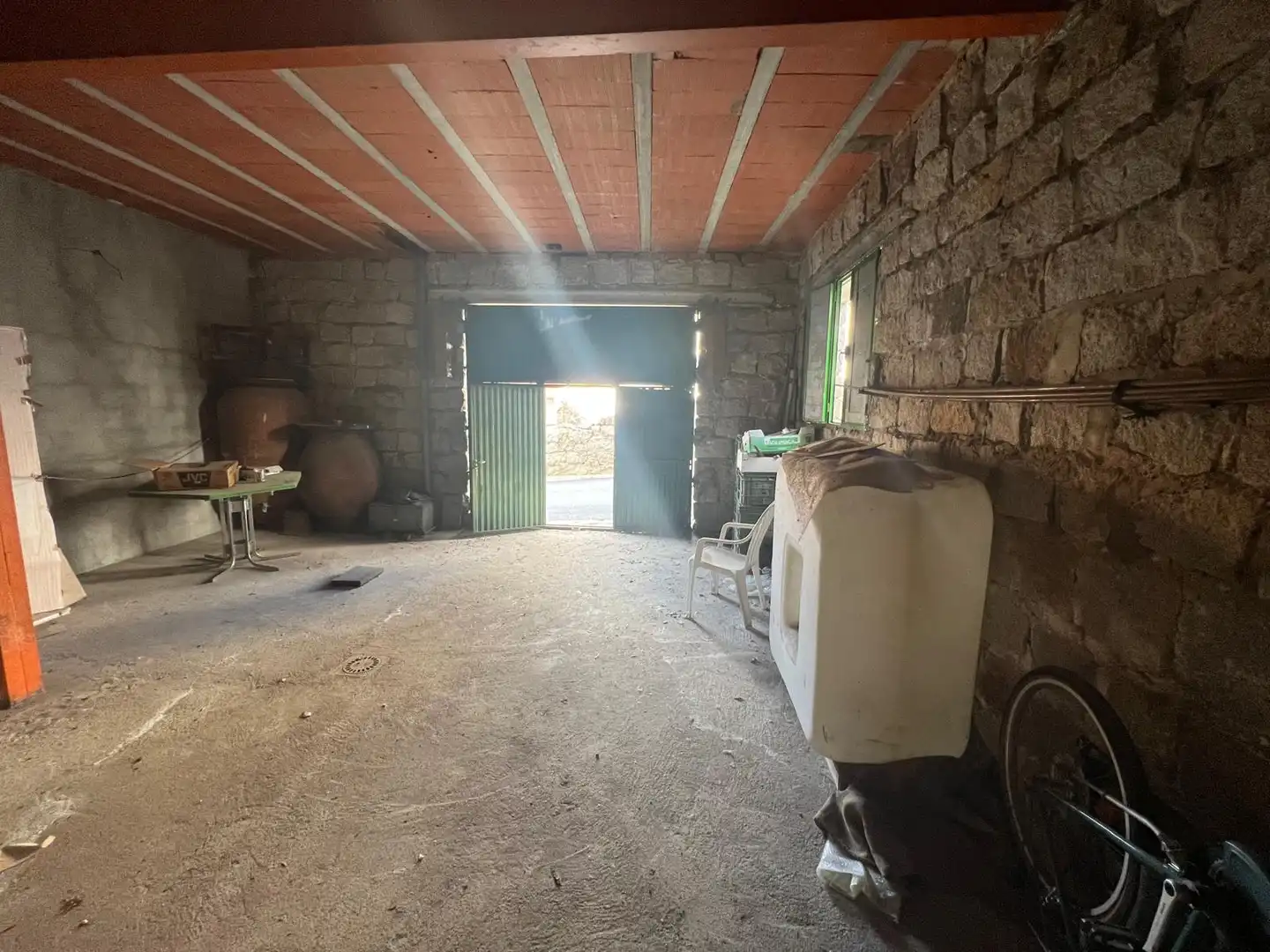Casa adosada en venta en Burgohondo con Terraza
