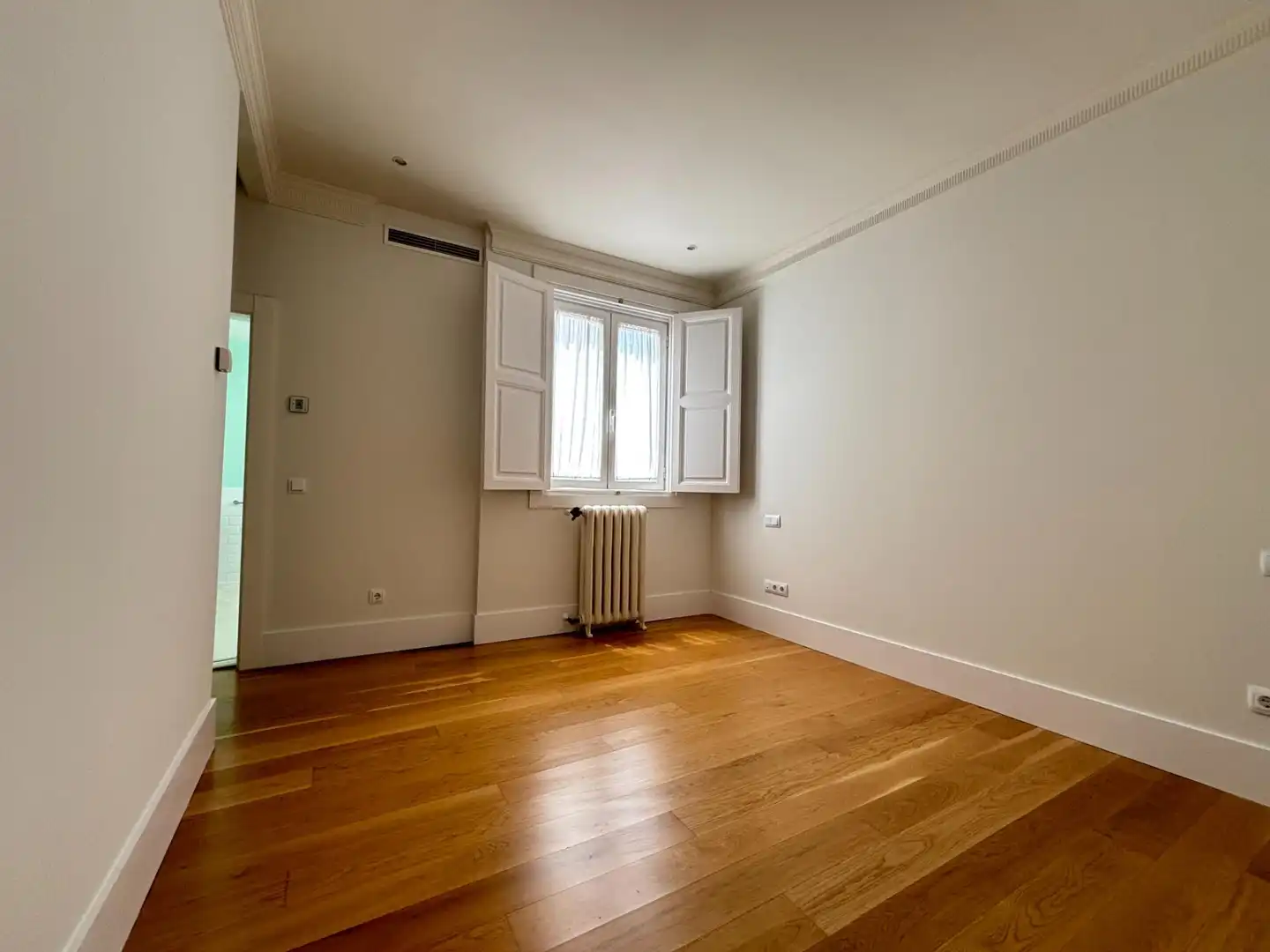 Flat with terrace to rent in Paseo del Prado, imagen 12