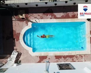 Piscina de Casa o xalet en venda en Cuevas del Campo amb Jardí privat, Terrassa i Piscina comunitària