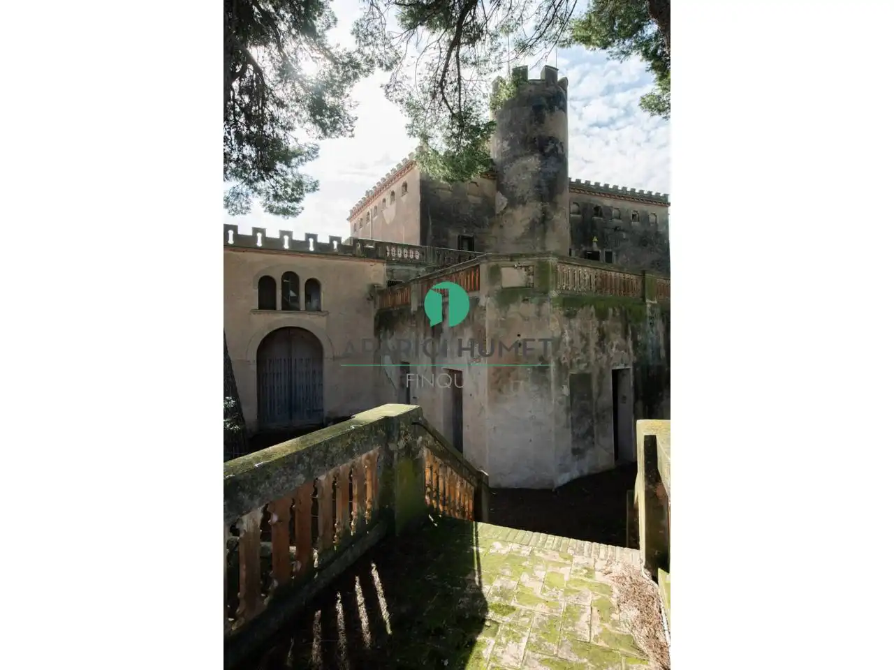 Vista exterior de Edificio en venta en Vilafranca del Penedès