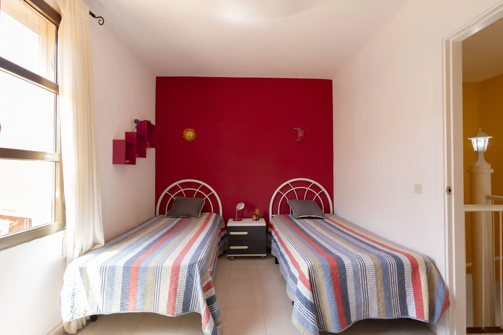 Dormitori de Casa adosada en venda en Granadilla de Abona amb Aire condicionat, Jardí privat i Terrassa