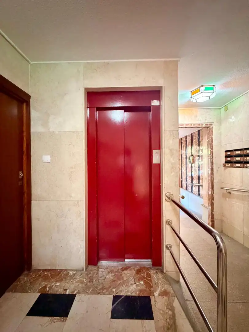 Flat for sale in Granada  with Furnished