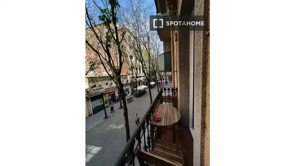 Vista exterior de Piso de alquiler en Barcelona con Aire acondicionado, Calefacción y Amueblado