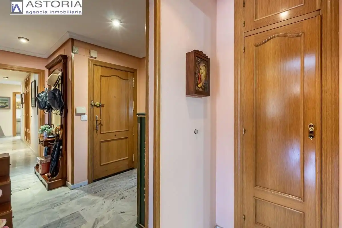 Piso con terraza en venta en Calle Calle Periodista Fernando Gómez de la Cruz, imagen 32
