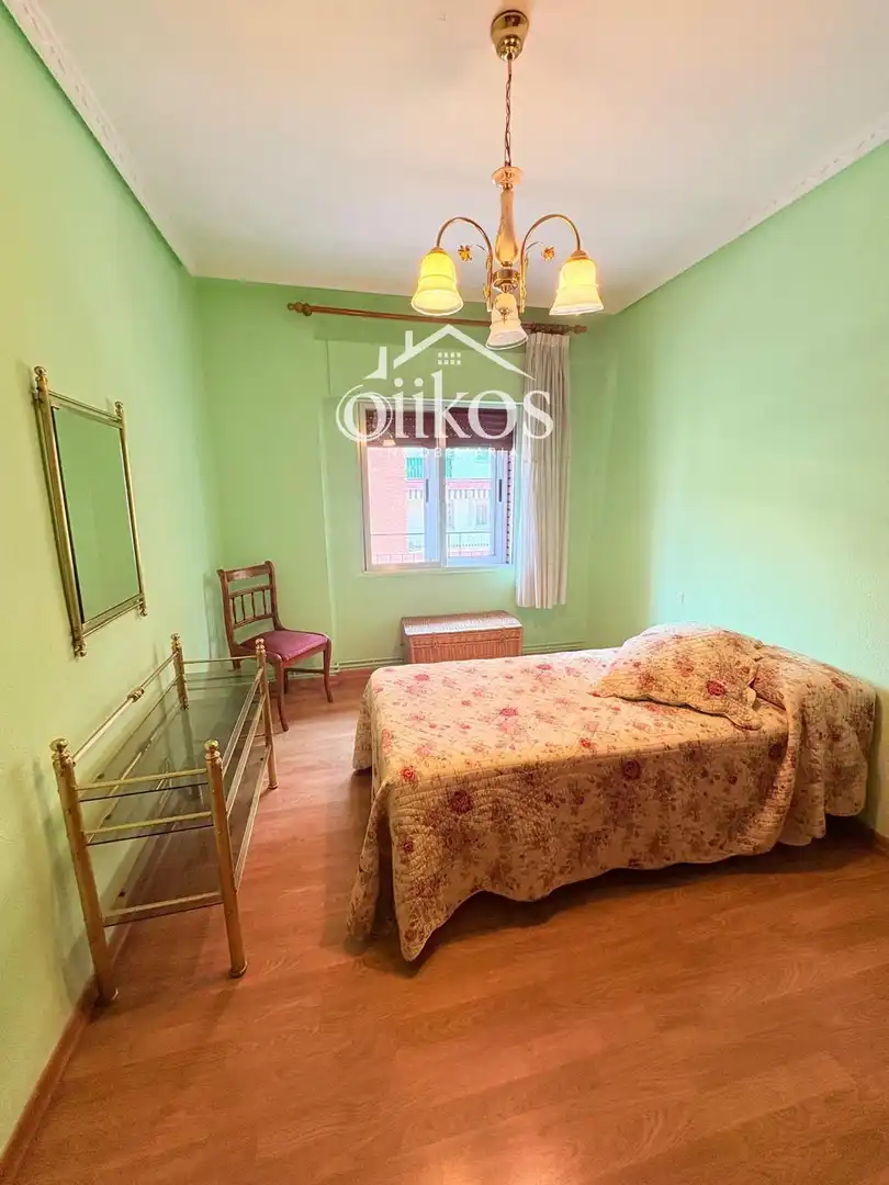 Habitación de Piso en venta en Salamanca con Calefacción, Parquet y Balcón