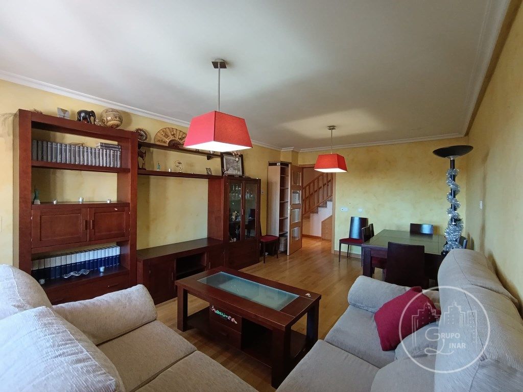 Sala de estar de Dúplex en venta en Ávila Capital con Terraza