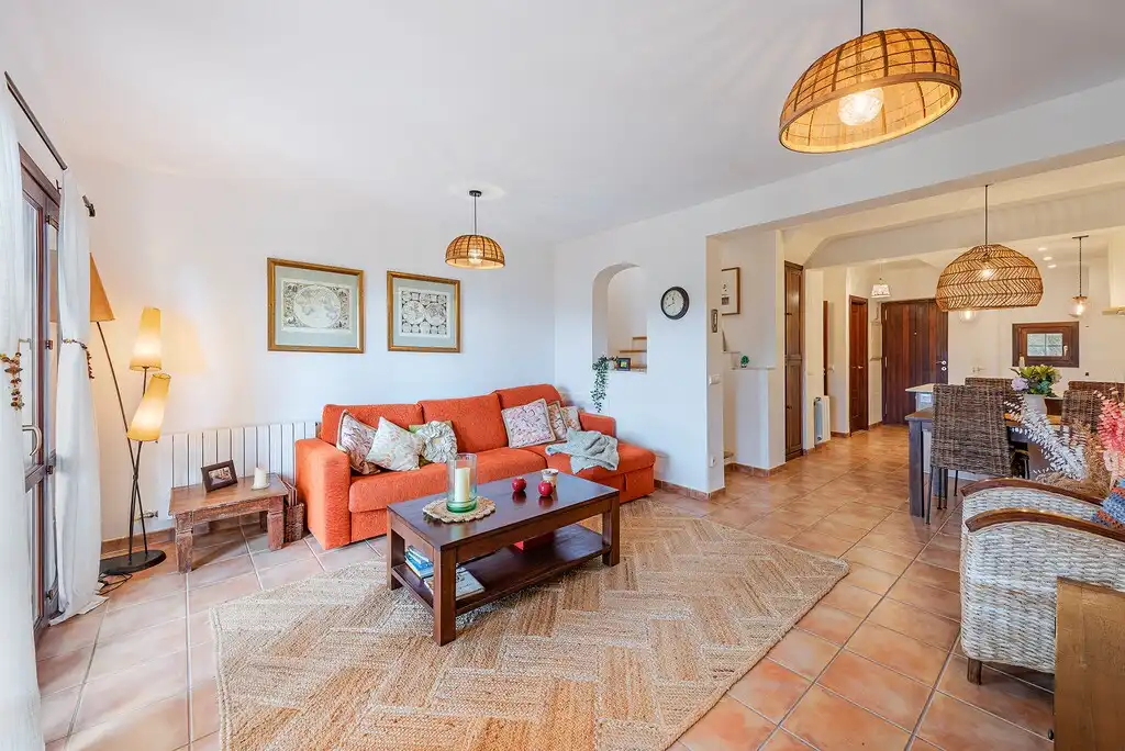 Sala de estar de Finca rústica en venta en Manacor con Aire acondicionado, Calefacción y Terraza