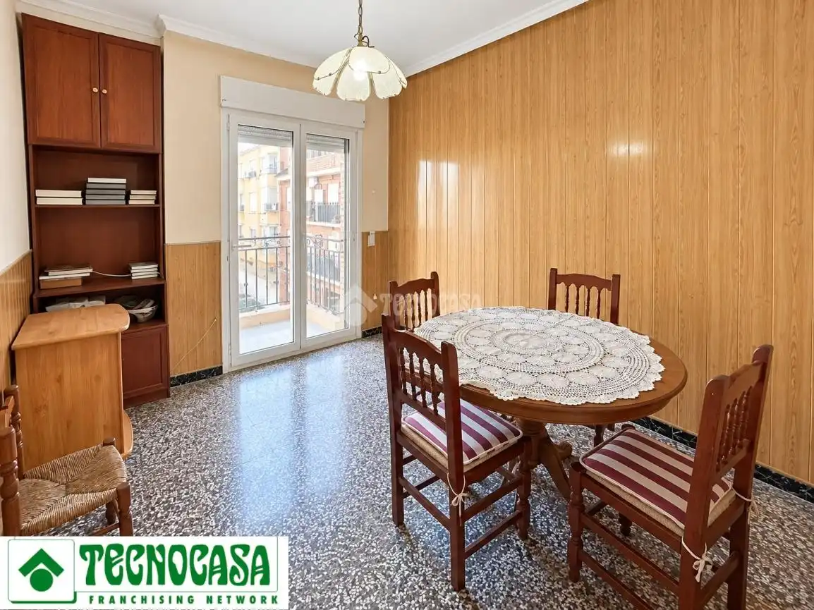 Menjador de Casa o xalet en venda en Manises amb Aire condicionat, Calefacció i Terrassa