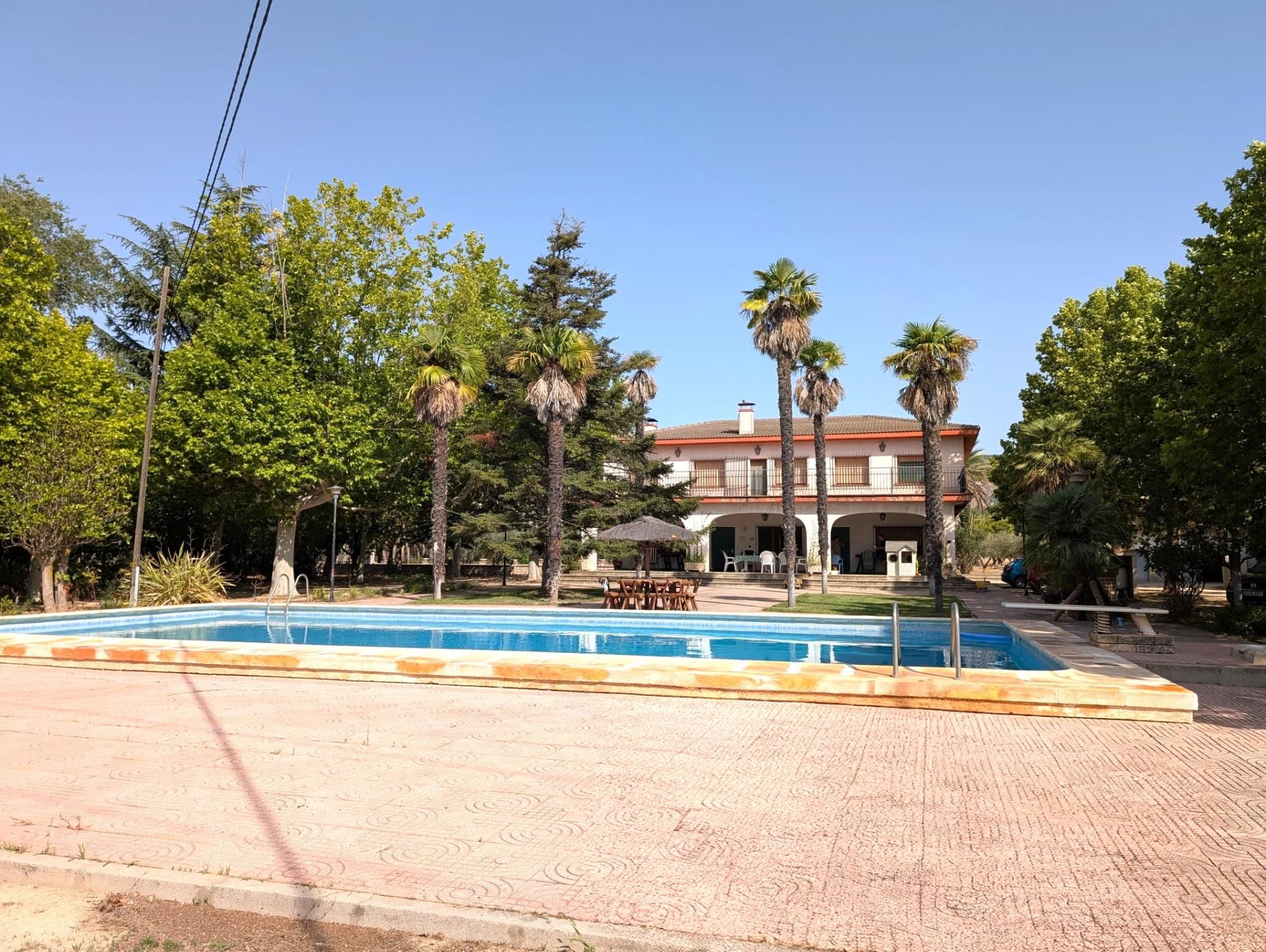Schwimmbecken von Country house zum verkauf in Onil