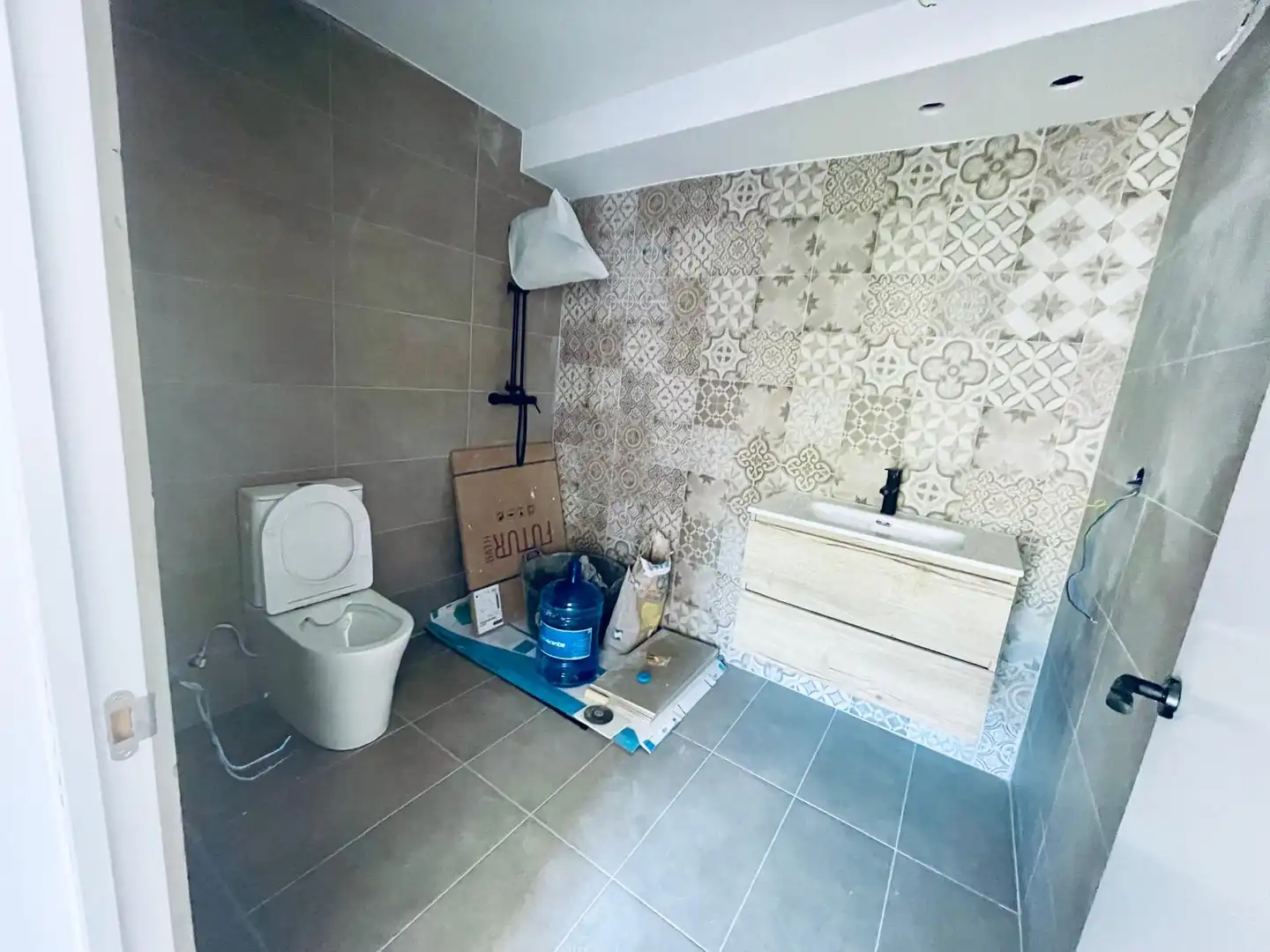 Badezimmer von Maisonette zum Verkauf in Badalona mit Klimaanlage, Parkett und Abstellraum