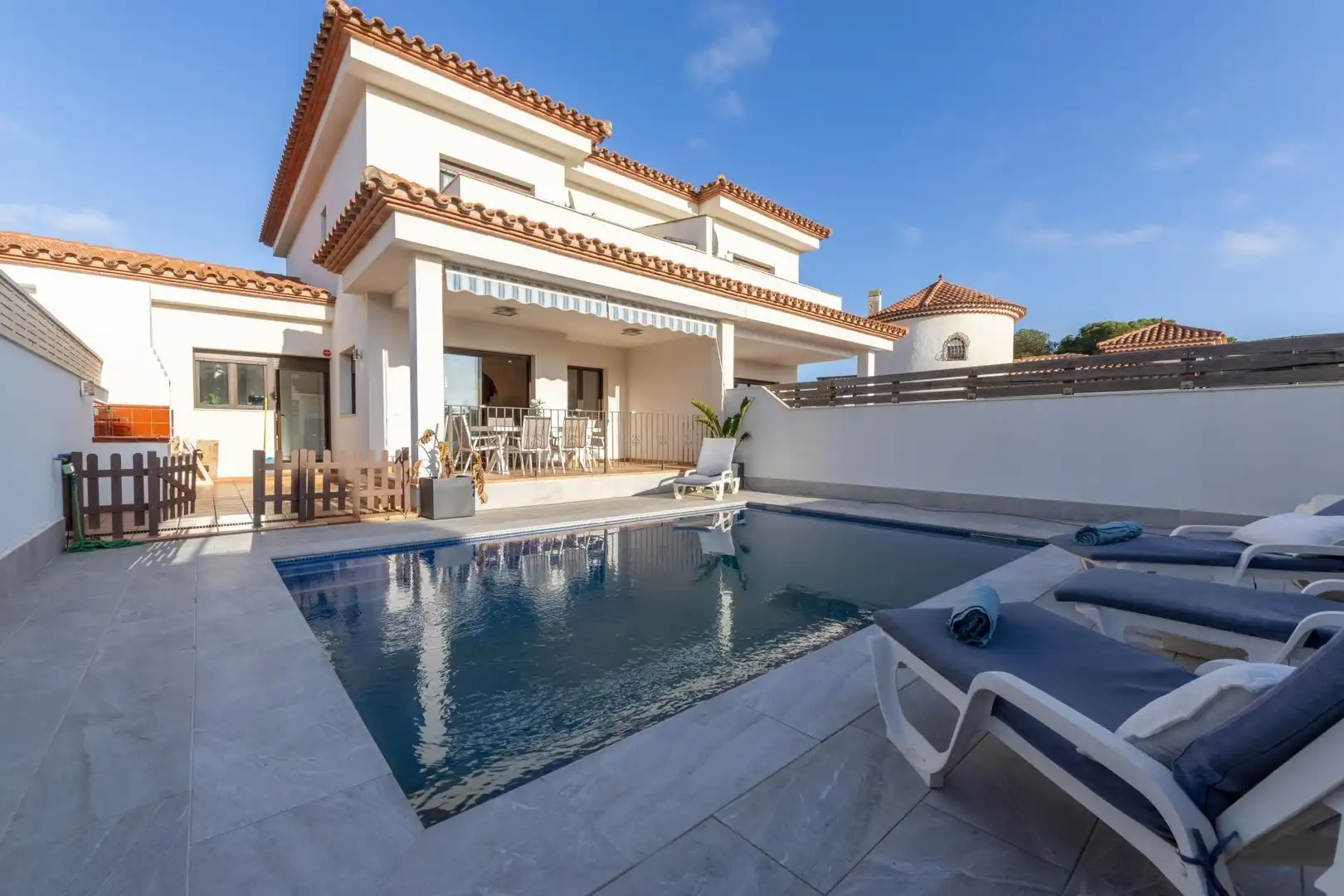Casa a schiera con piscina in vendita a Miami Platja