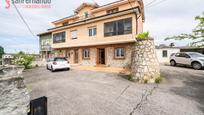 Exterior view of House or chalet for sale in Santa Cruz de Bezana  with Heating, Private garden and Terrace