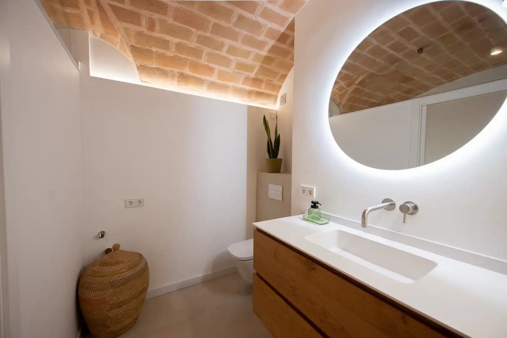 Badezimmer von Country house zur Miete in Santa Cristina d'Aro mit Klimaanlage, Heizung und Privatgarten