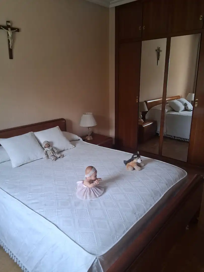 Schlafzimmer von Wohnung zum Verkauf in Madrid mit Heizung, Parkett und Ofen