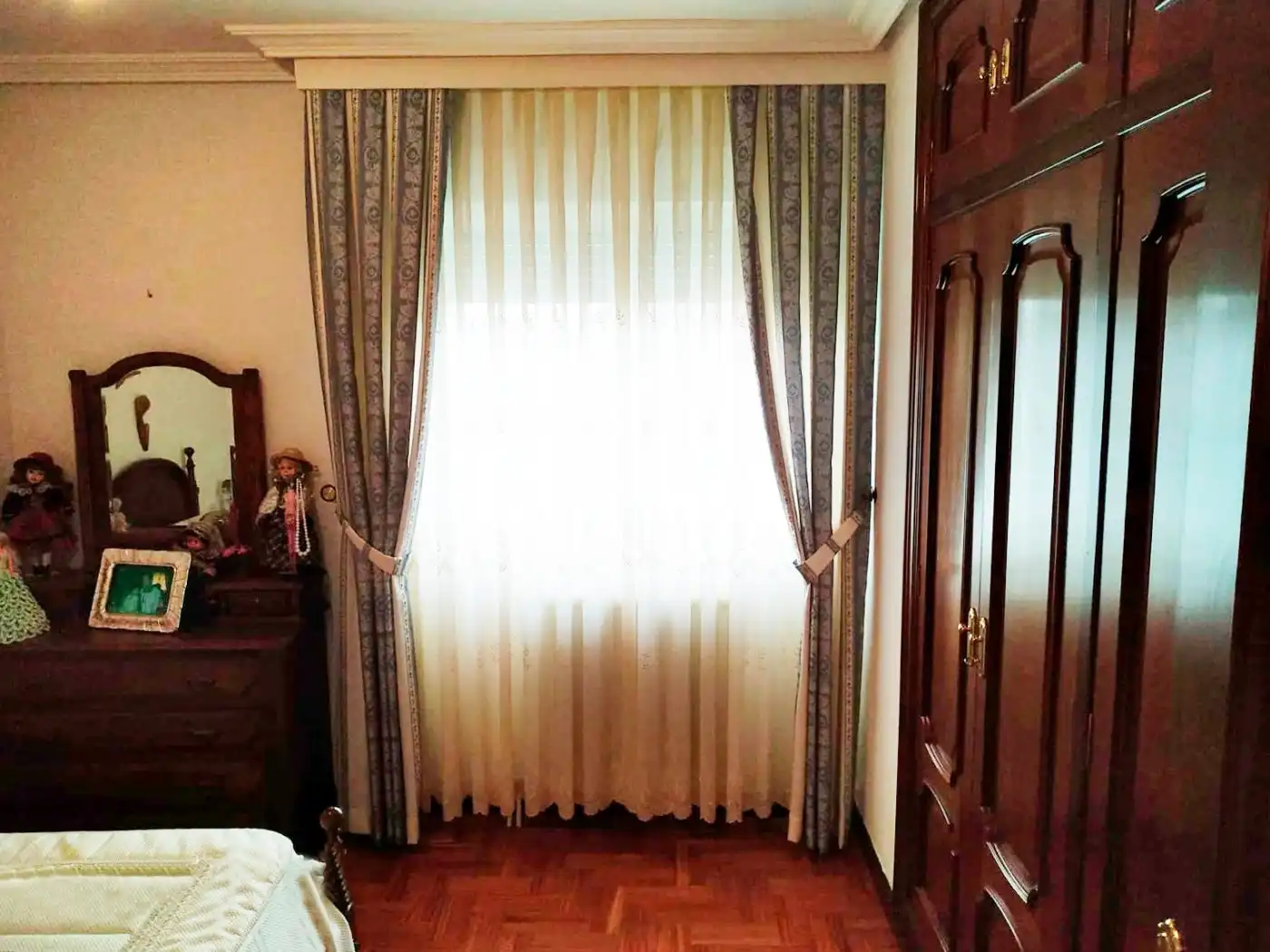 Dormitori de Casa o xalet en venda en Castellanos de Villiquera amb Calefacció, Terrassa i Traster