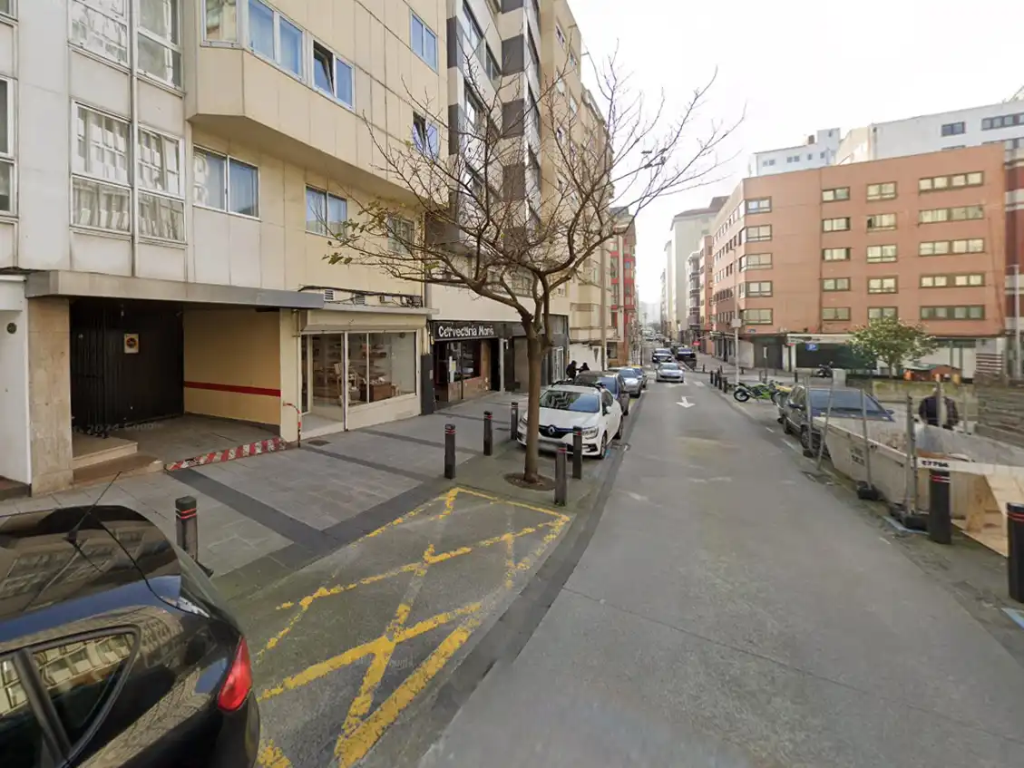 Vista exterior de Garaje de alquiler en A Coruña Capital 