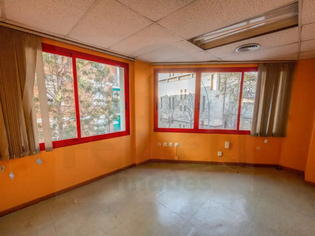 Local comercial en venda a Calle Mossen Camil Rosell, imagen 2