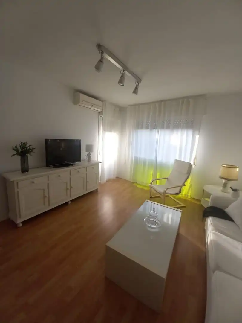 Flat for rent in Ollerías - San Cayetano