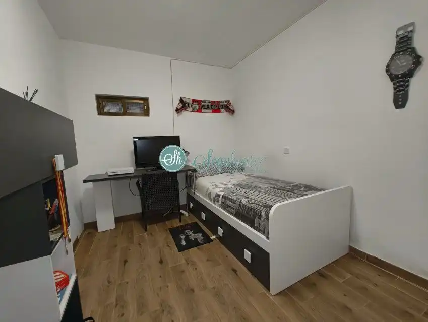 Habitación de Piso en venta en Casla con Calefacción y Trastero