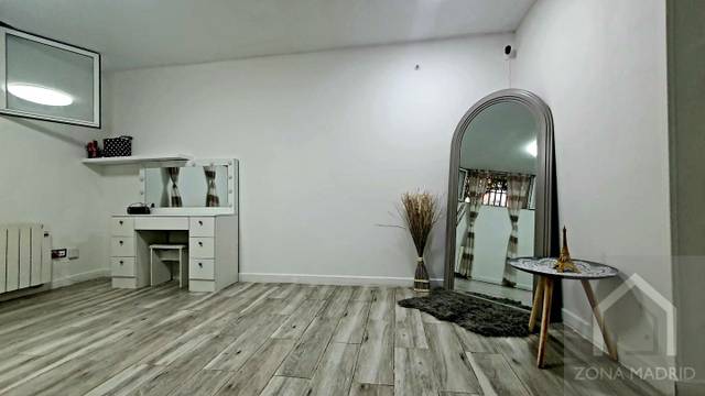 Planta baja en Venta en Sierra De Pineda en Palomeras Bajas