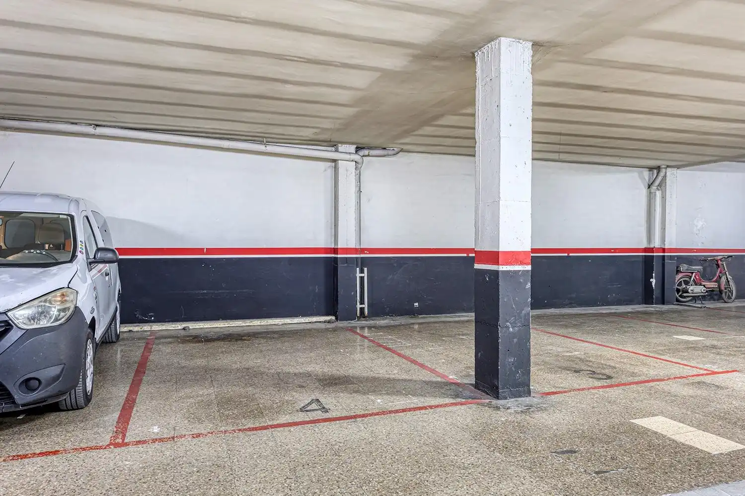Parking de Piso en venta en Igualada con Calefacción, Terraza y Trastero