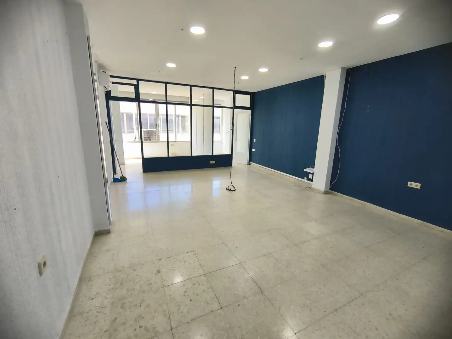 Büro zur Miete in Cádiz mit Klimaanlage