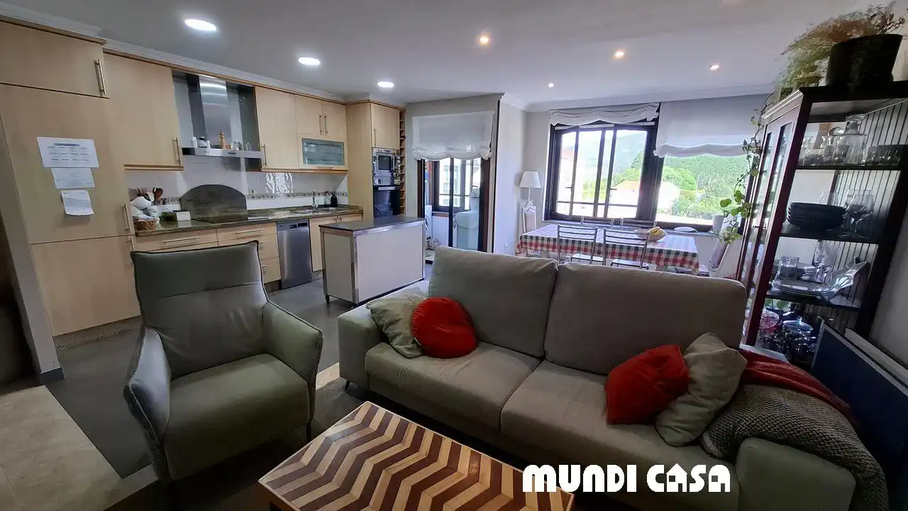 Living room of Flat for sale in A Pobra do Caramiñal  with Storage room
