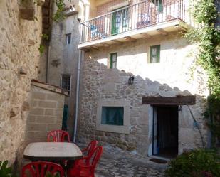 Vista exterior de Casa o xalet en venda en Valle de Manzanedo amb Terrassa
