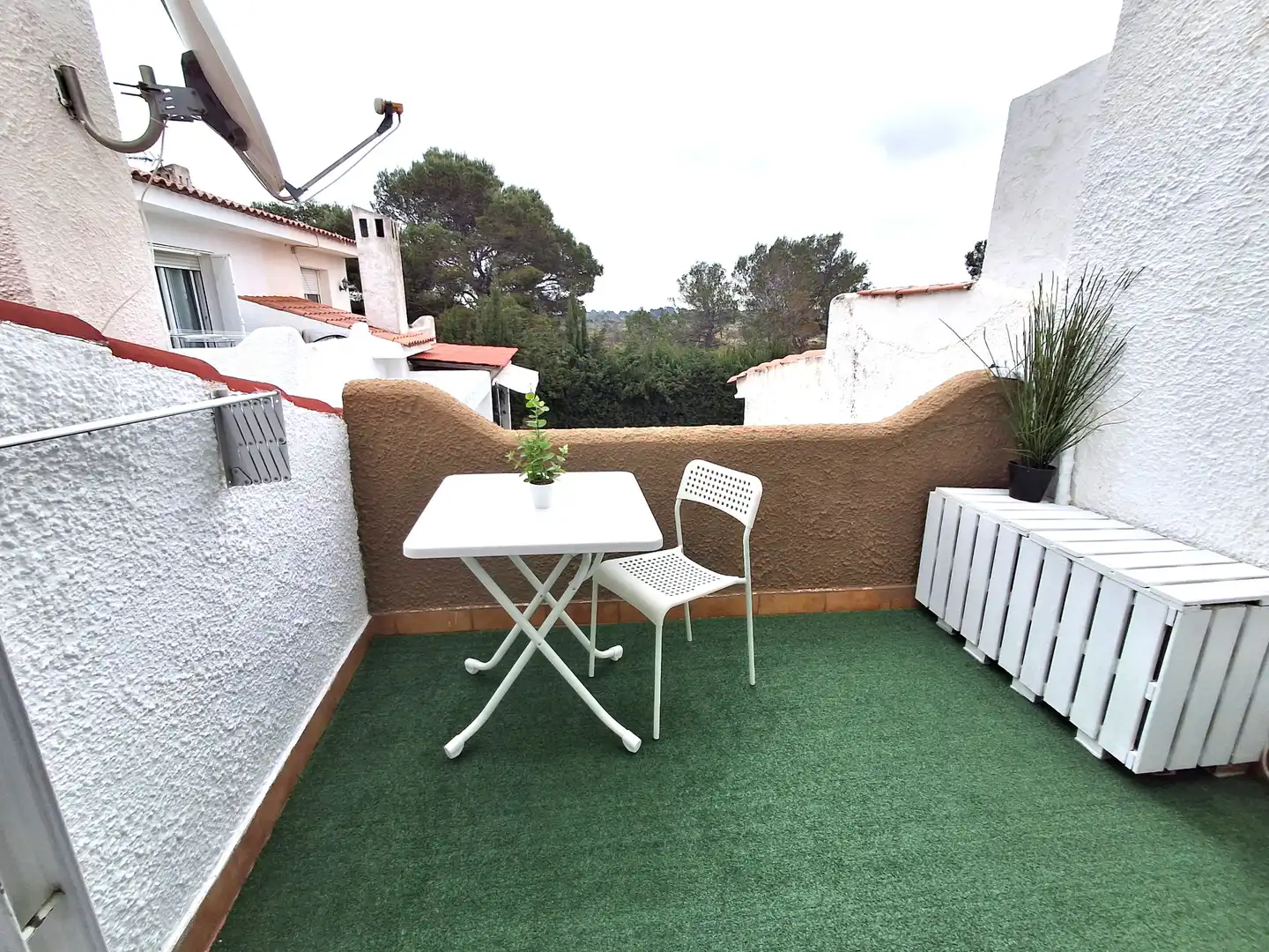 Terrasse von Einfamilien-Reihenhaus zum Verkauf in Mont-roig del Camp mit Klimaanlage, Heizung und Privatgarten