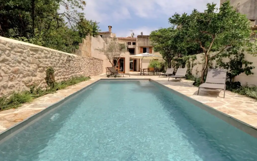 Doppelhaushälfte mit Pool zum Verkauf in Pollença Poble