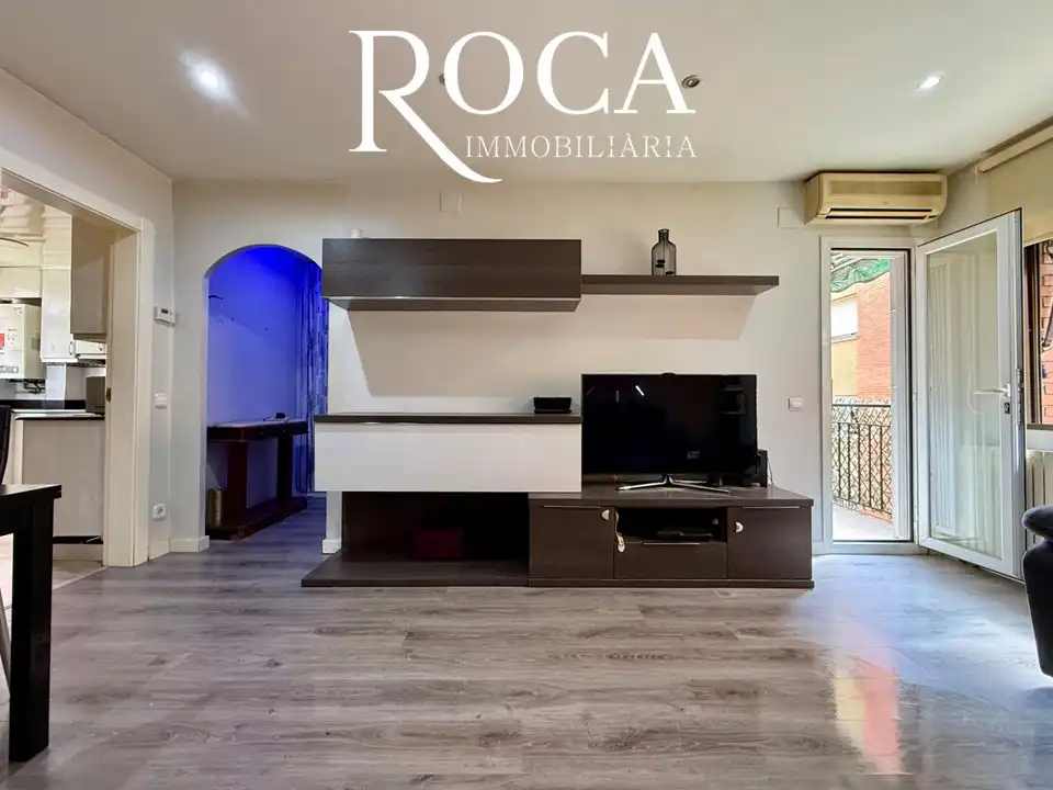 Sala de estar de Piso en venta en Barcelona con Aire acondicionado, Calefacción y Parquet