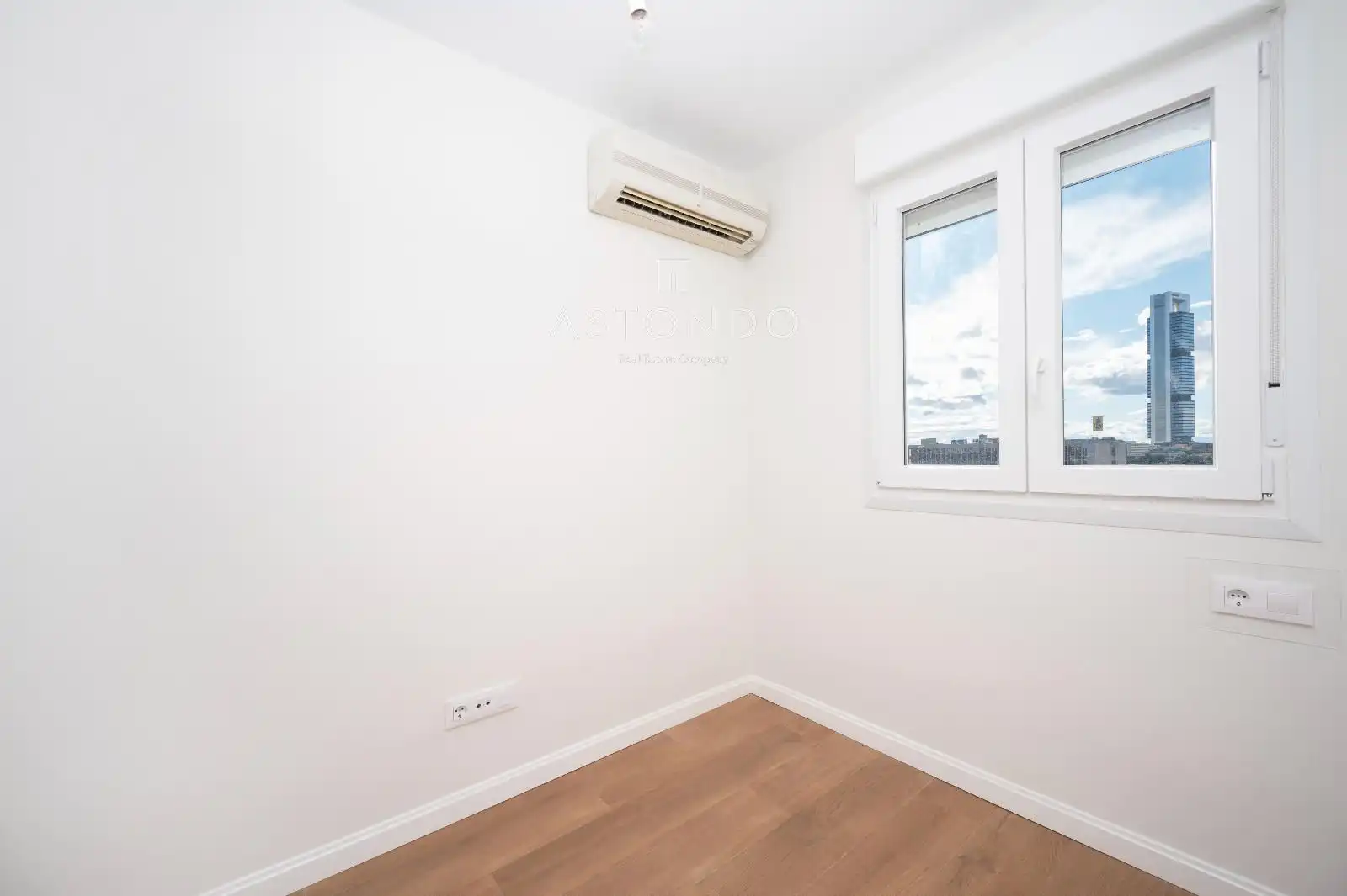 Habitación de Piso de alquiler en Madrid con Aire acondicionado, Calefacción y Piscina