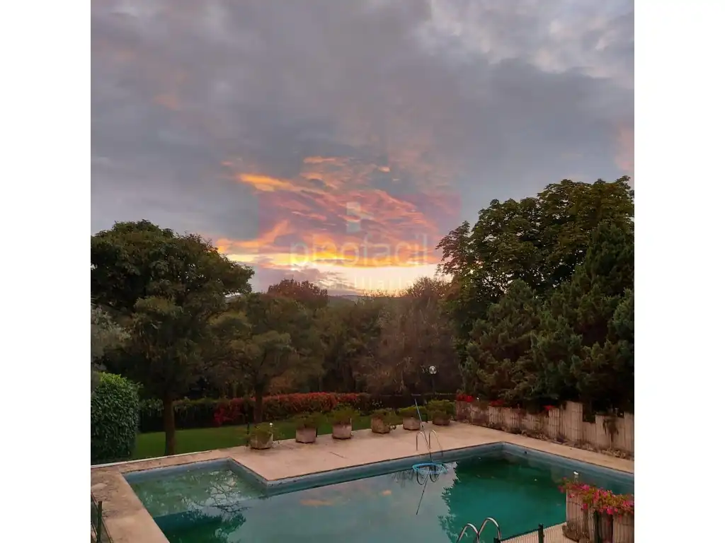 Piscina de Casa o xalet en venda en Lugo