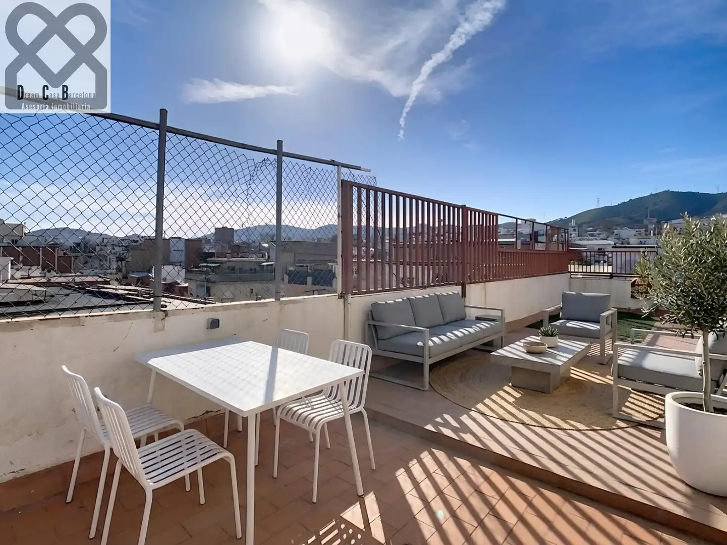 Terrasse von Dachboden zum Verkauf in Barcelona mit Heizung und Terrasse
