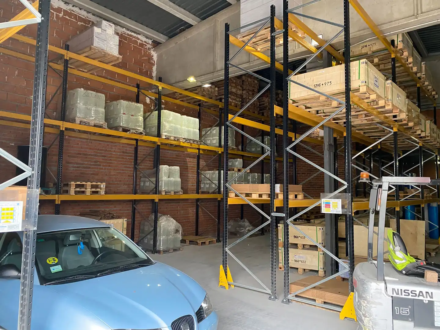 Nau industrial de lloguer a Calle Diesel, Los Olivos - Los Ángeles