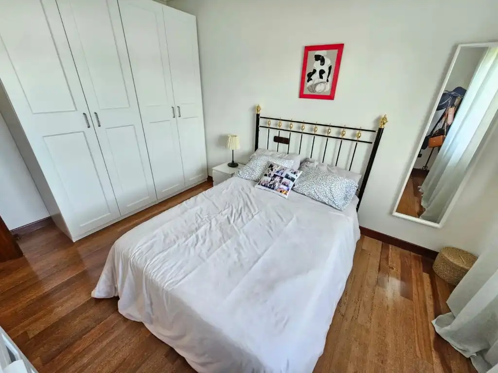 Habitación de Casa o chalet en venta en Avilés