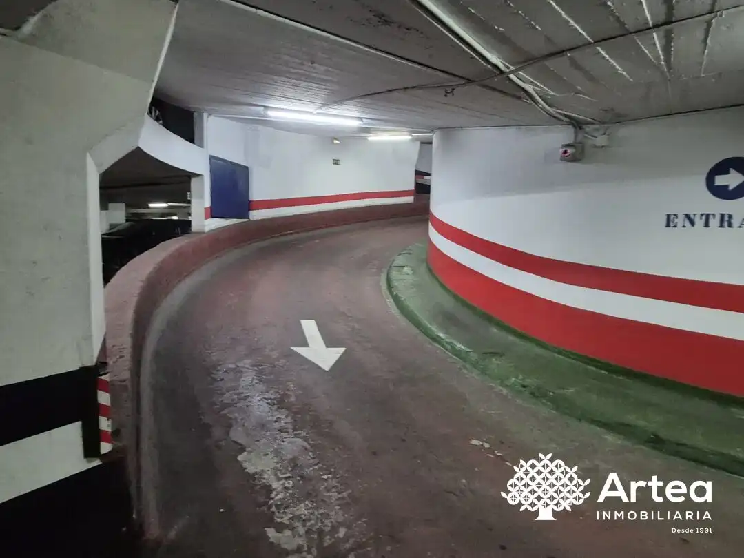 Parkplatz von Garage zum Verkauf in Bilbao 