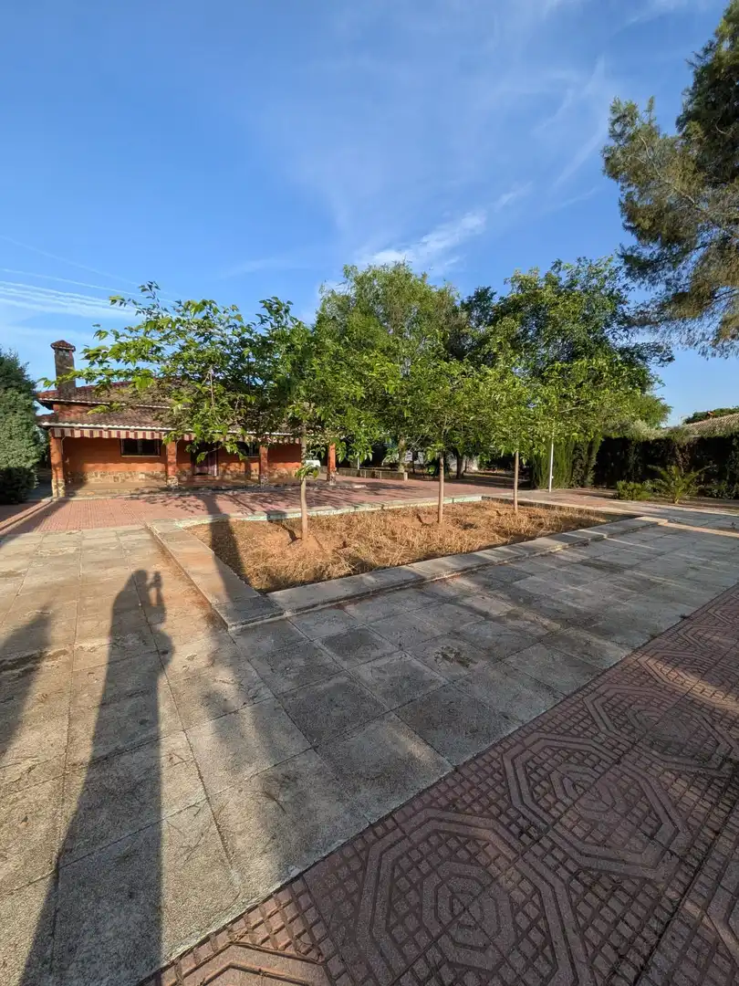 Finca rústica en venta en Miguelturra con Aire acondicionado, Calefacción y Jardín privado