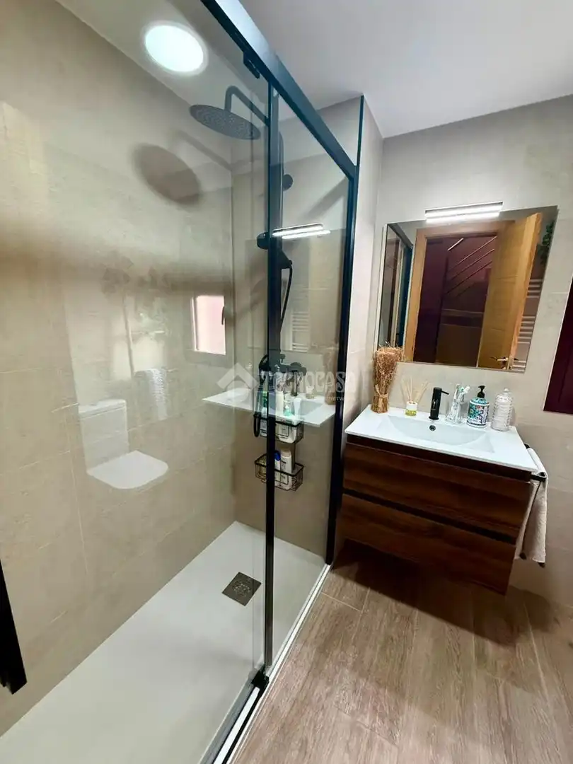 Bany de Casa o xalet en venda en Valdemoro amb Terrassa, Traster i Piscina
