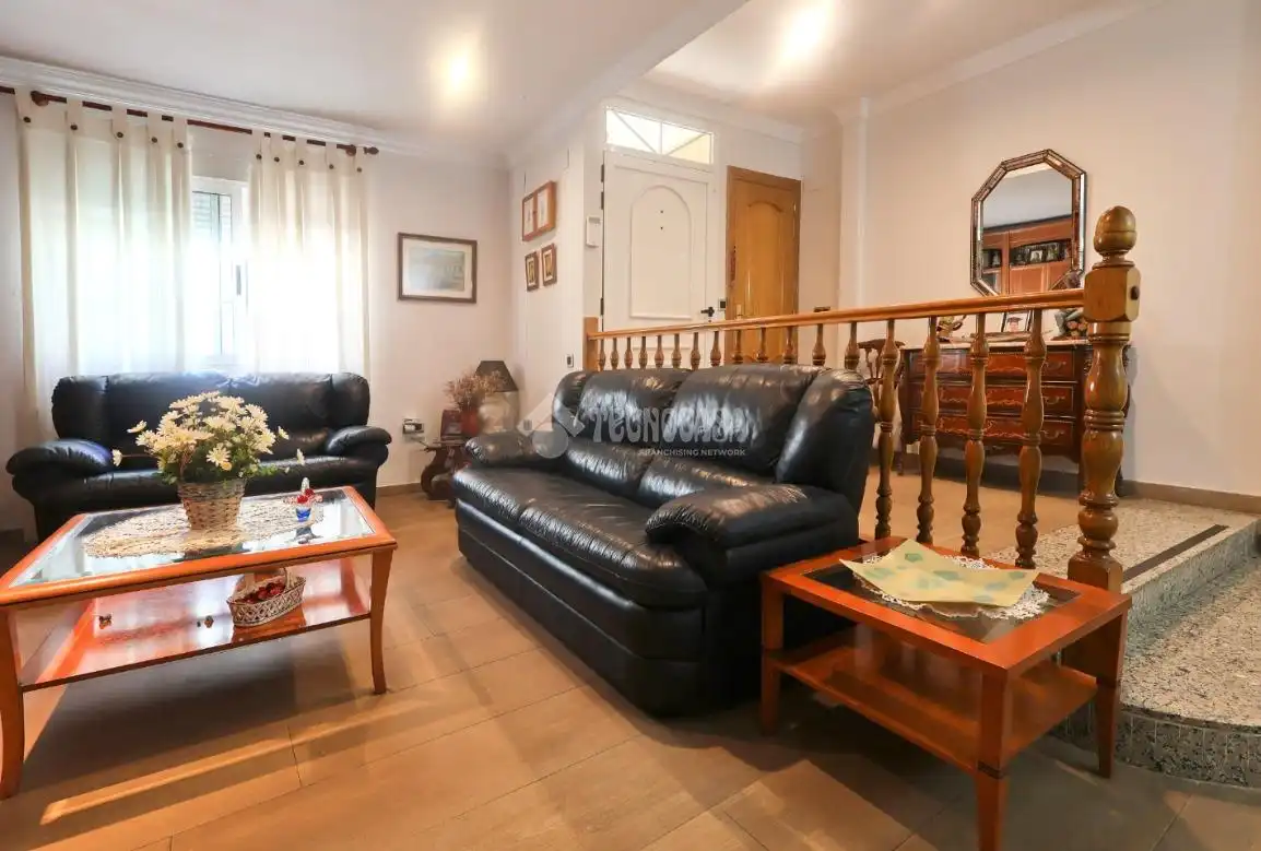 Casa con terraza en venta en Puerto de Sagunto, imagen 2