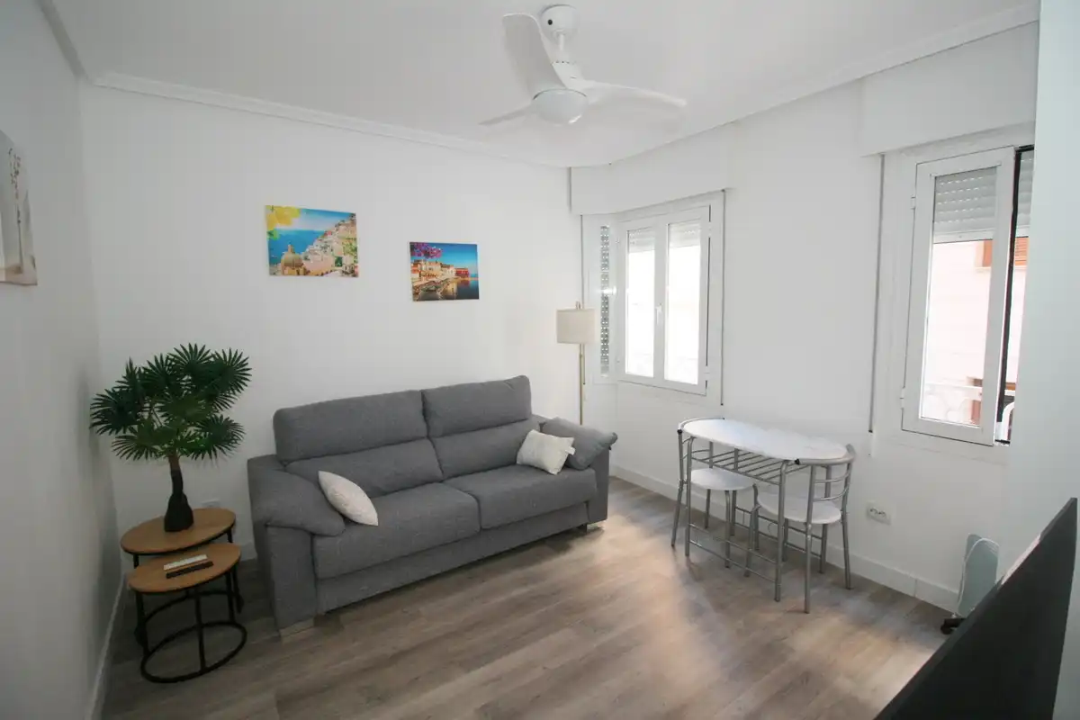 Wohnzimmer von Wohnung zum Verkauf in Arenas de San Pedro mit Heizung, Möbliert und Ofen