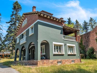 Vista exterior de Casa o xalet en venda en Sant Hilari Sacalm amb Calefacció, Jardí privat i Parquet