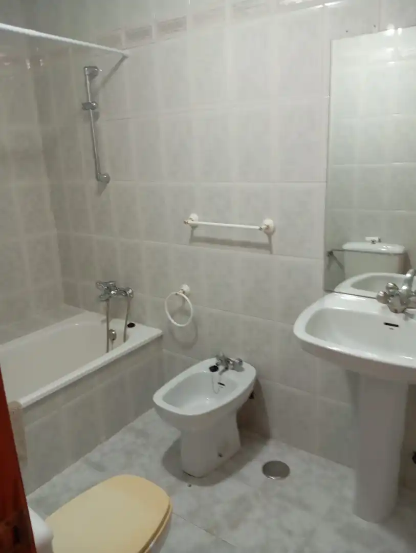 Baño de Piso en venta en Motilla del Palancar con Calefacción, Amueblado y Balcón