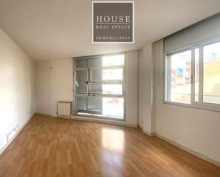 Flat for sale in Sabadell  with Heating, Parquet flooring and Oven