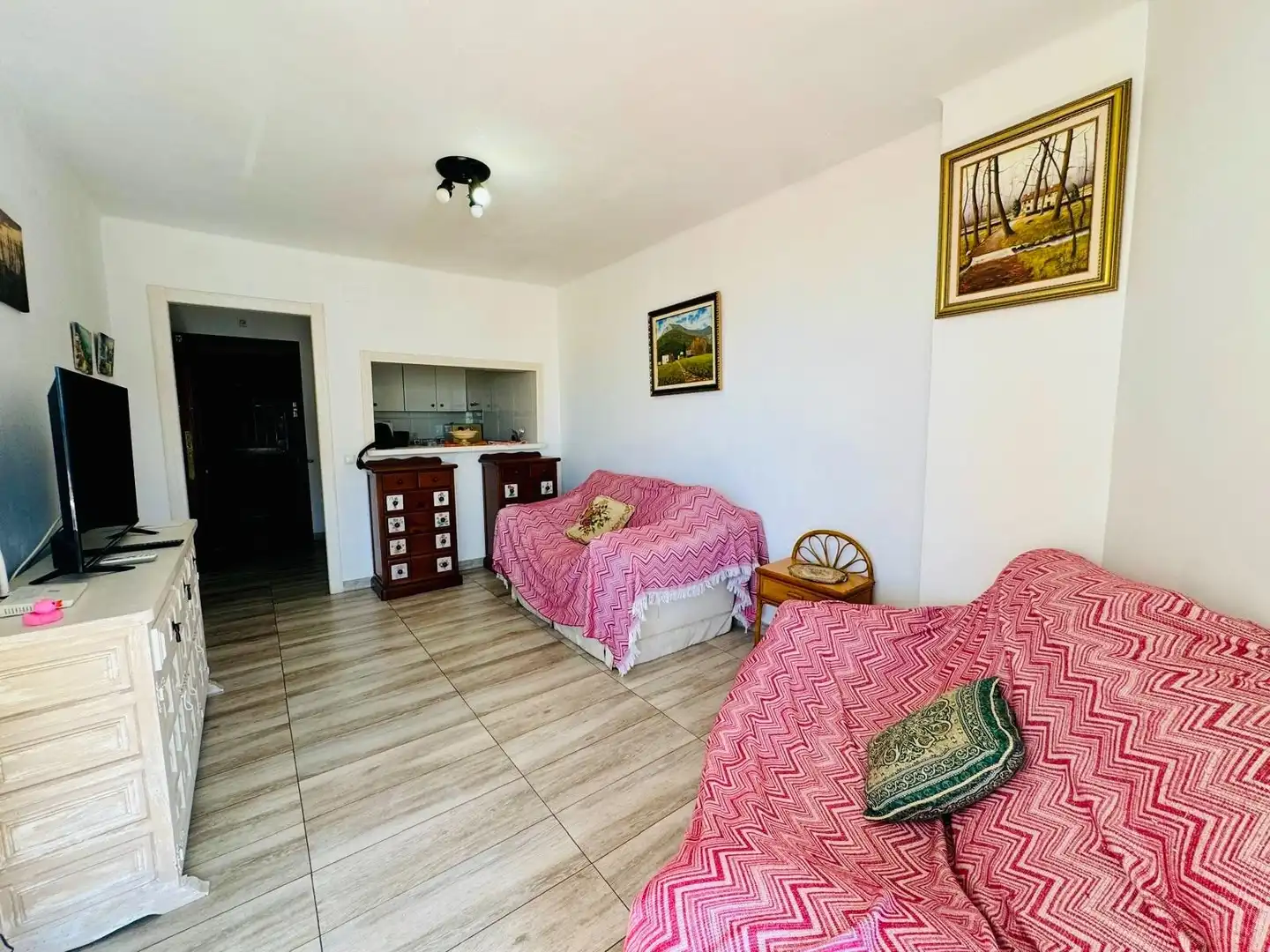 Sala d'estar de Apartament en venda en Torrox amb Aire condicionat, Calefacció i Piscina comunitària