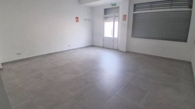 Local comercial en Alquiler en Rollo - Puente Ladrillo