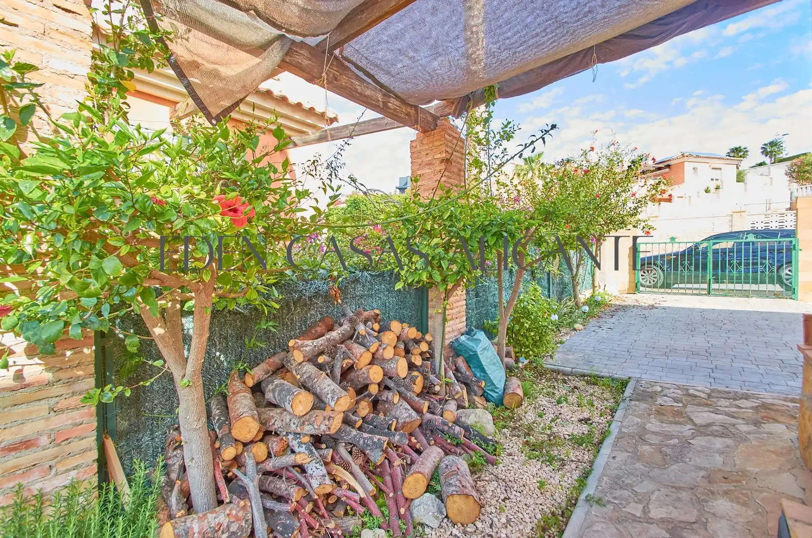 Jardí de Casa o xalet en venda en Mutxamel amb Aire condicionat, Jardí privat i Terrassa